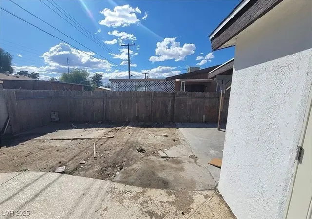 $429,900 | 3749 Ponderosa Street, Las Vegas, NV 89115