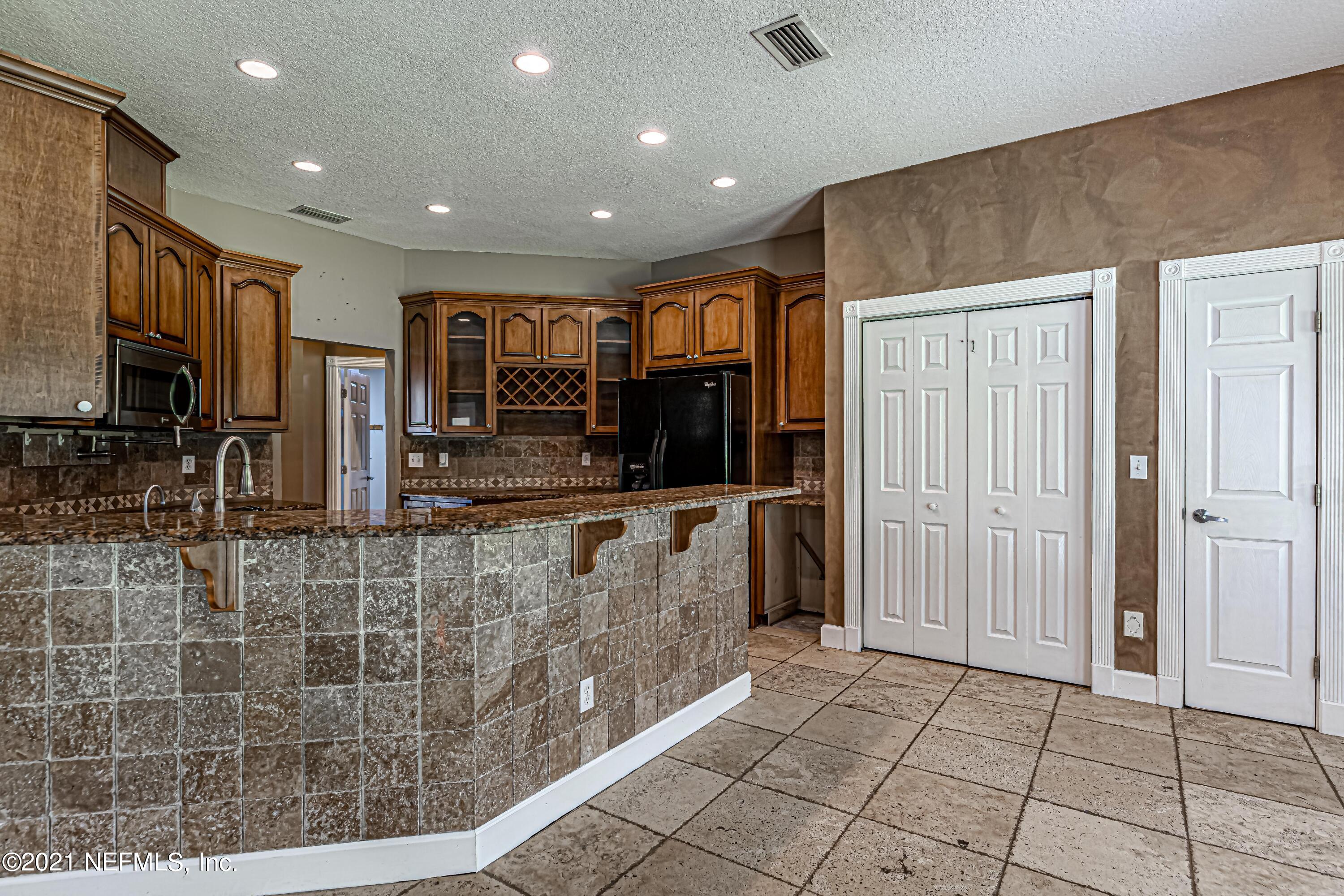 12347 Jerese Road Jacksonville, FL 32218 - Photo 16 of 56 21-Kitchen View