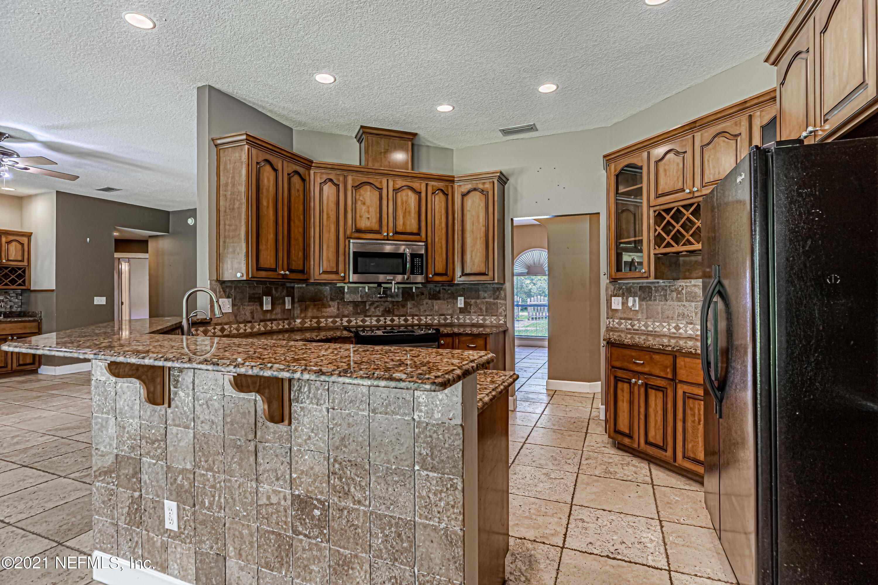 12347 Jerese Road Jacksonville, FL 32218 - Photo 17 of 56 22-Kitchen
