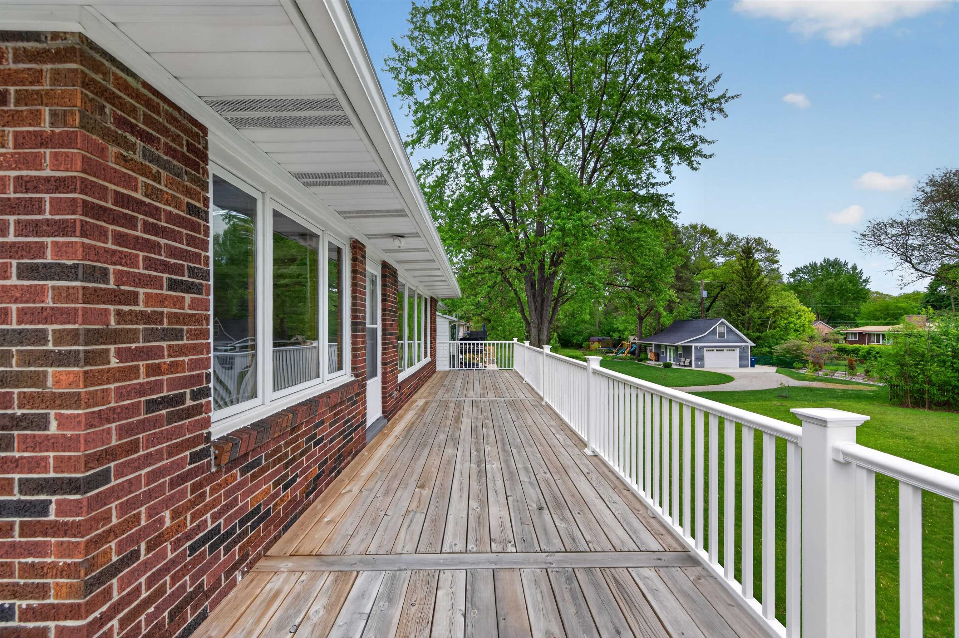 6 Burrell Court Midland, MI 48640 - Photo 10 of 82