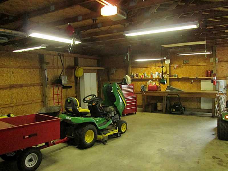 112 Kaltenbaugh Road Renfrew, PA 16053 - Photo 24 of 24 Parking Lot/Garage.