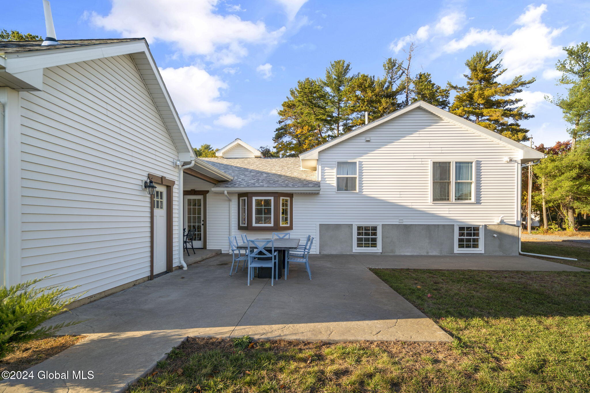 3118 Lone Pine Road Schenectady, NY 12303 - Photo 4 of 25 22-web-or-mls-22