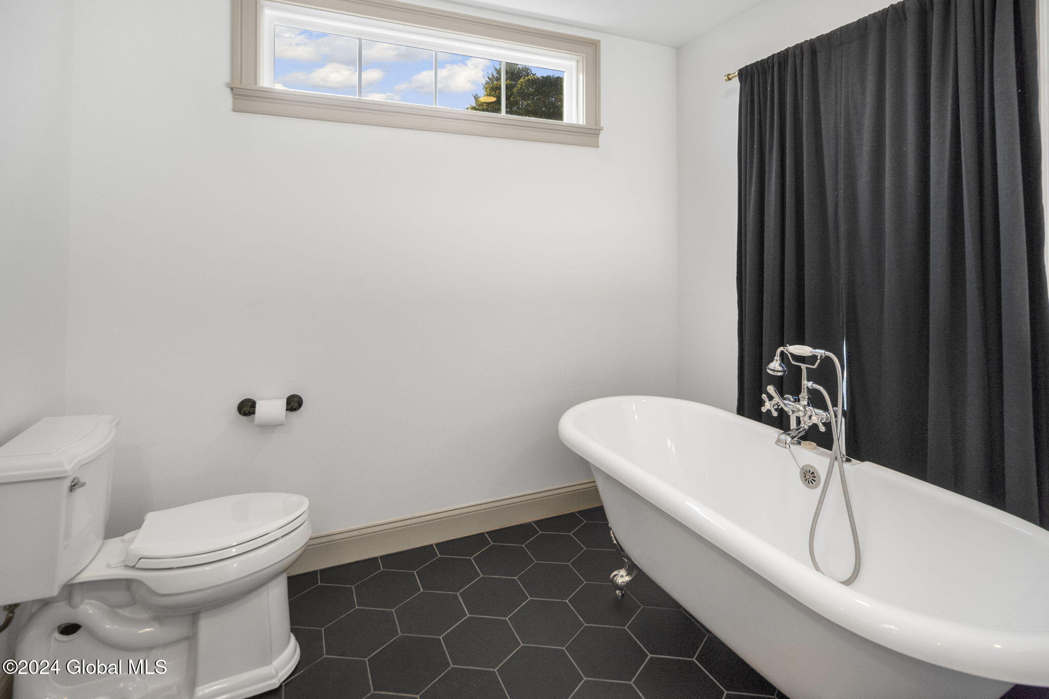 3118 Lone Pine Road Schenectady, NY 12303 - Photo 6 of 25 20-web-or-mls-20