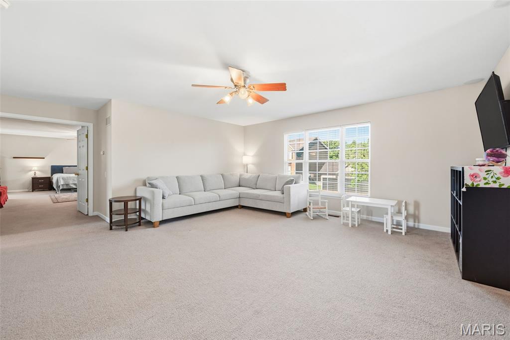 656 Grand View Ridge Court Eureka, MO 63025 - Photo 17 of 37