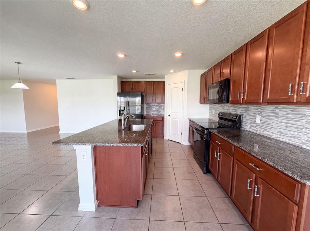 11534 Brighton Knoll Loop Riverview, FL 33579 - Photo 24 of 30