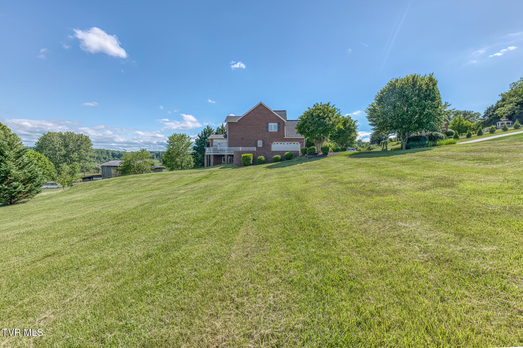 151 Laurel Ridge Drive Jonesborough, TN 37659 - Photo 92 of 106 151 Laurel Ridge Dr-94