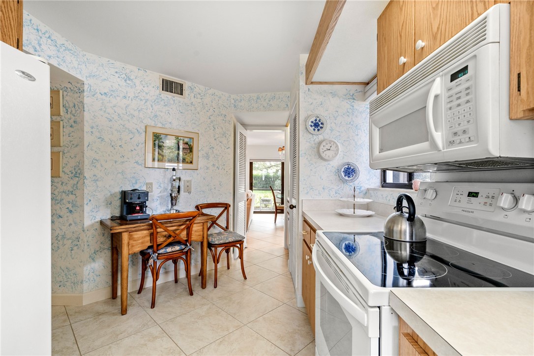 1155 Reef Road, Unit A1 Vero Beach, FL 32963 - Photo 4 of 27 Gallery Image 4