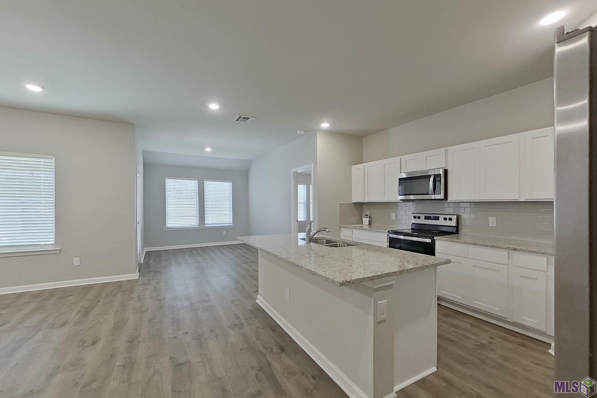 110 Yardley Court Lafayette, LA 70507 - Photo 3 of 20