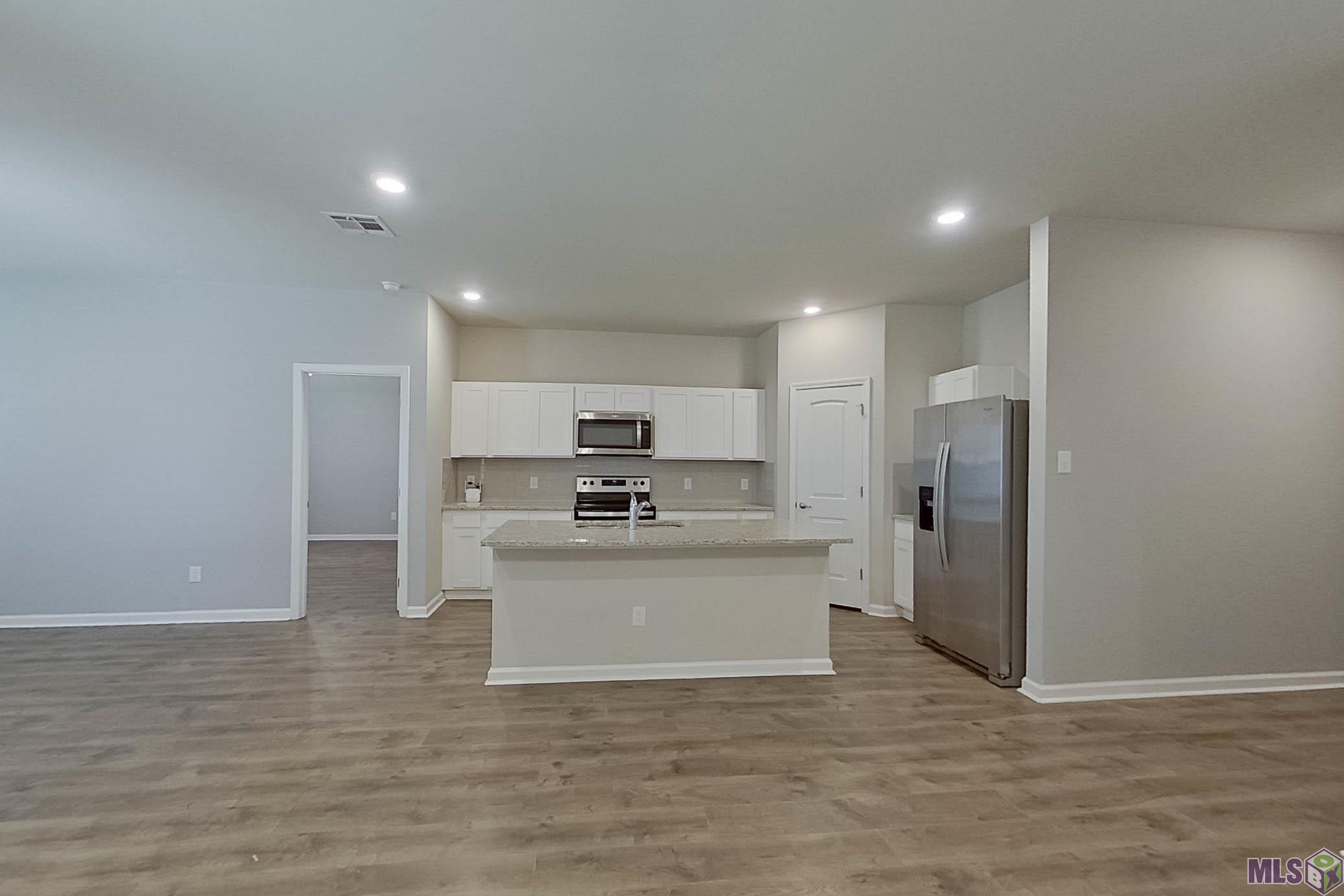 110 Yardley Court Lafayette, LA 70507 - Photo 4 of 20