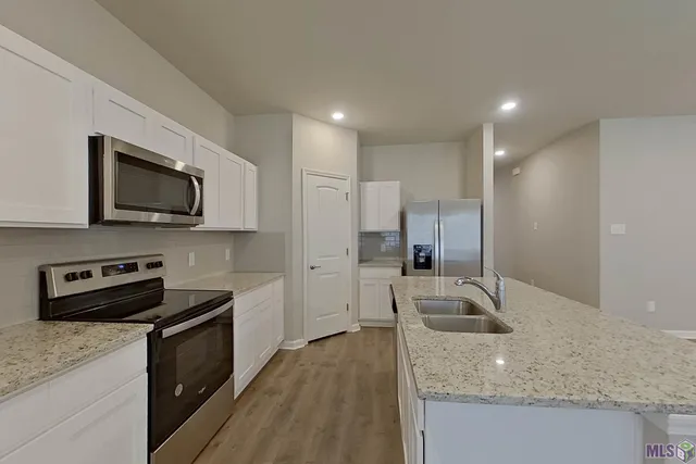 $1,935 | 110 Yardley Court, Lafayette, LA 70507