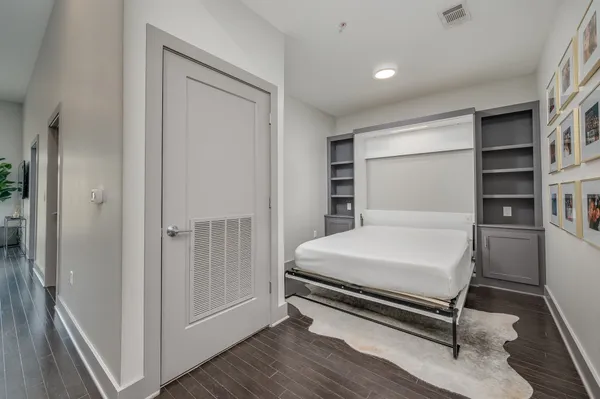 $2,300 | 2407 8th Avenue South, Unit 211, Nashville, TN 37204