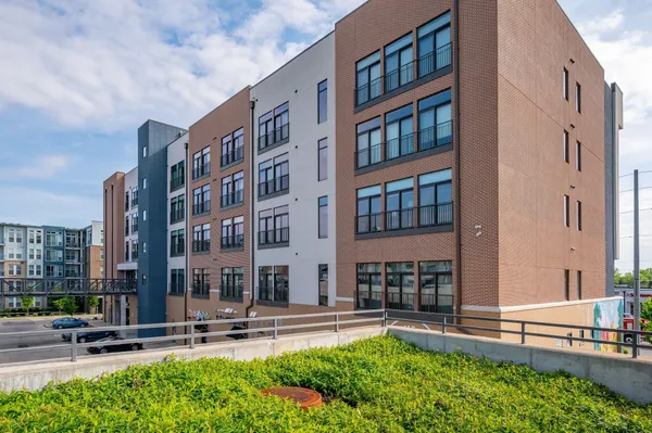 $2,300 | 2407 8th Avenue South, Unit 211, Nashville, TN 37204