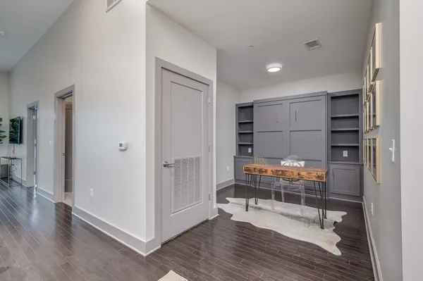 $2,300 | 2407 8th Avenue South, Unit 211, Nashville, TN 37204