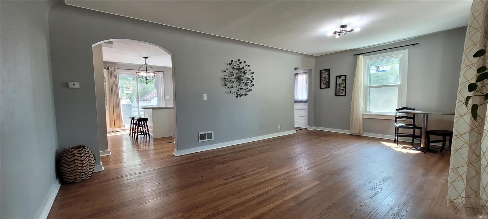 1820 Ashby Road St. Louis, MO 63114 - Photo 13 of 38 Gallery Image 13