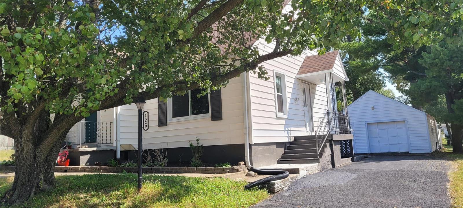1820 Ashby Road St. Louis, MO 63114 - Photo 2 of 38 Gallery Image 2