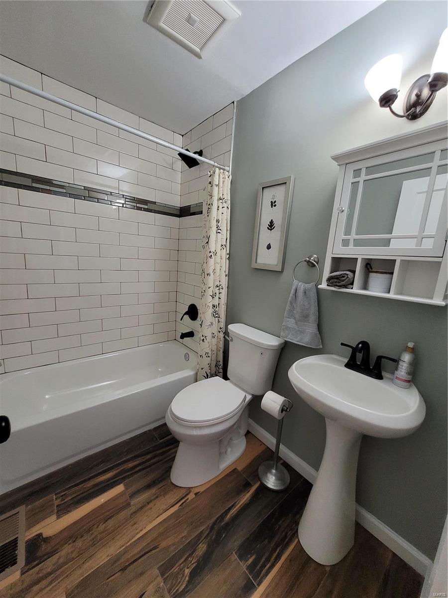 1820 Ashby Road St. Louis, MO 63114 - Photo 23 of 38 Gallery Image 23