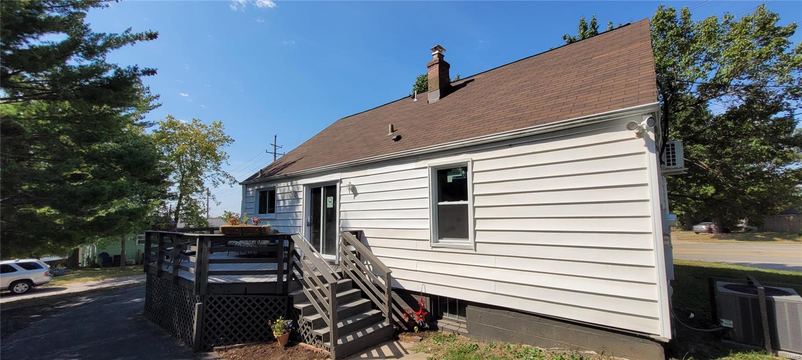 1820 Ashby Road St. Louis, MO 63114 - Photo 4 of 38 Gallery Image 4