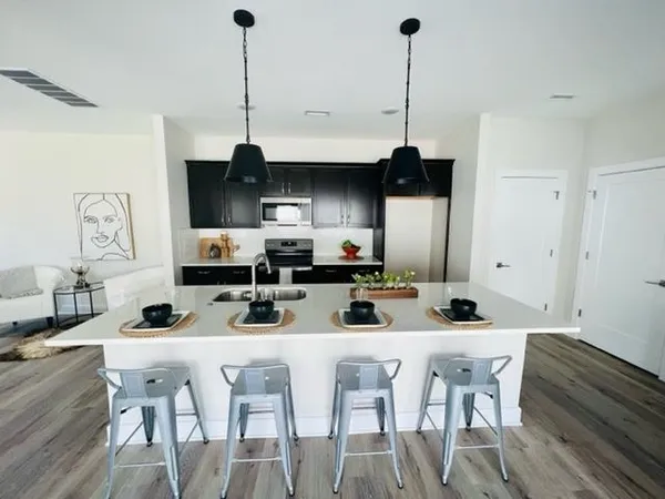 $312,940 | 418 East Park Place, Andover, KS 67002