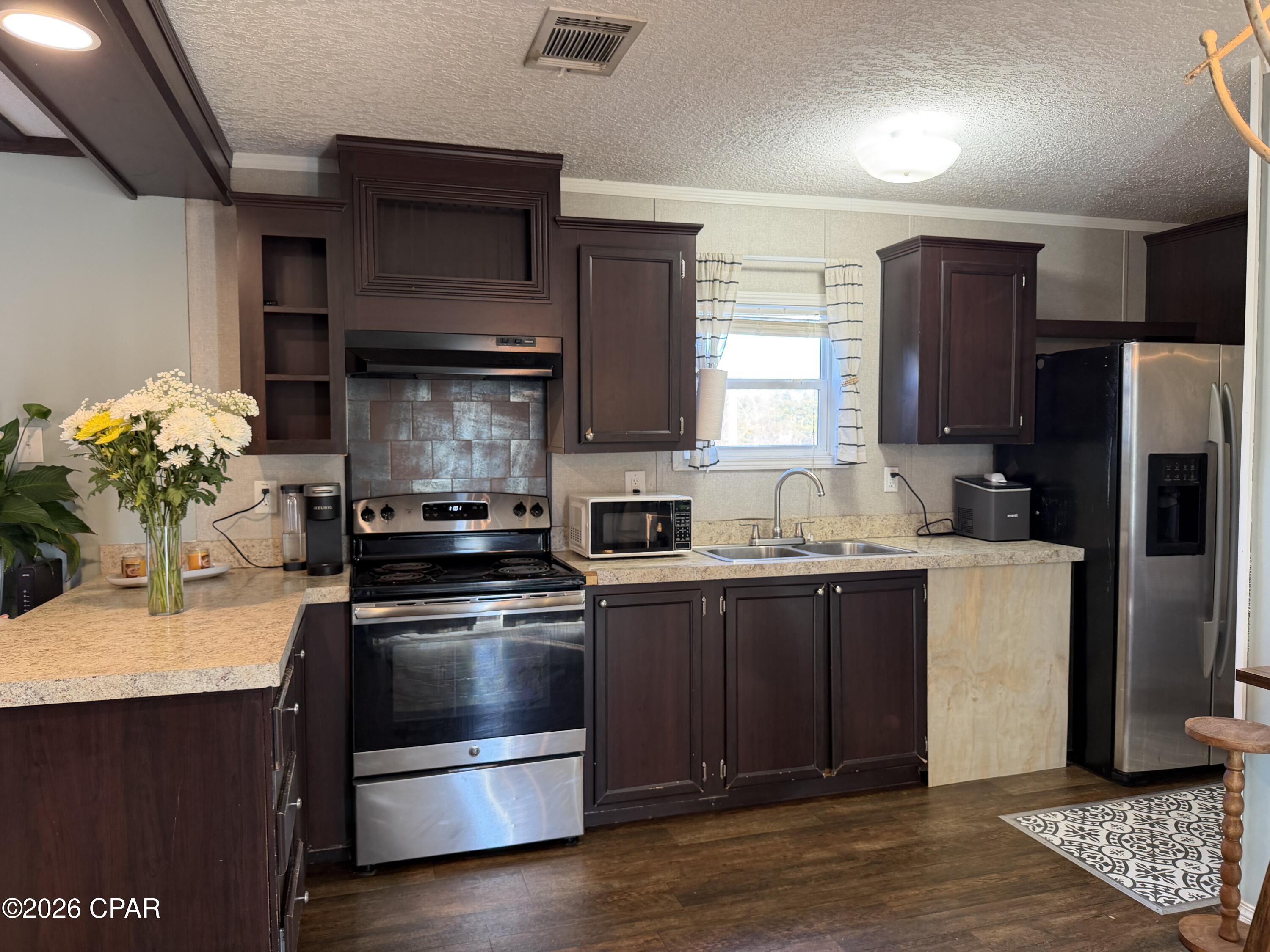 10626 Happyville Road Youngstown, FL 32466 - Photo 5 of 36