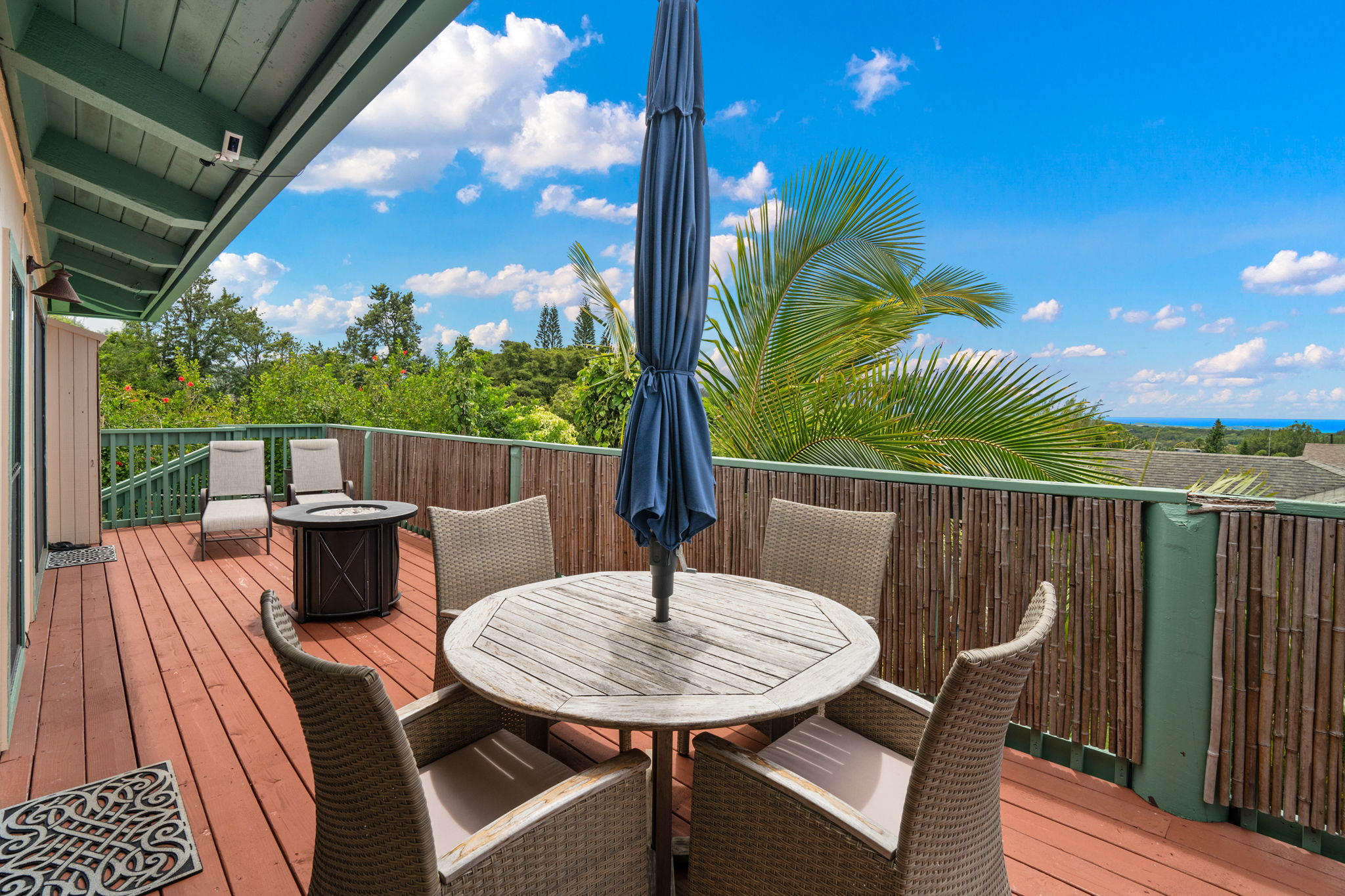 3748 Kikee Road Kalaheo, HI 96741 - Photo 13 of 27 a view of a chairs and table in patio