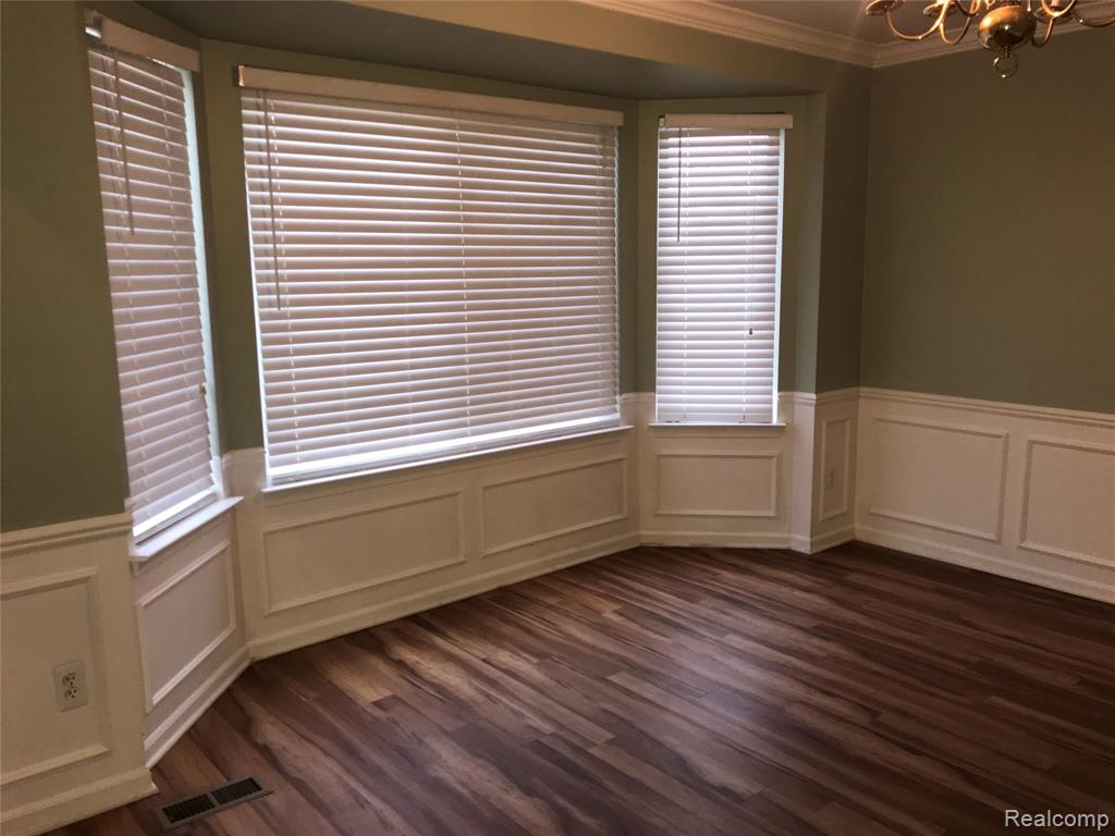 6310 Anna Drive Belleville, MI 48111 - Photo 8 of 25 Gallery Image 8