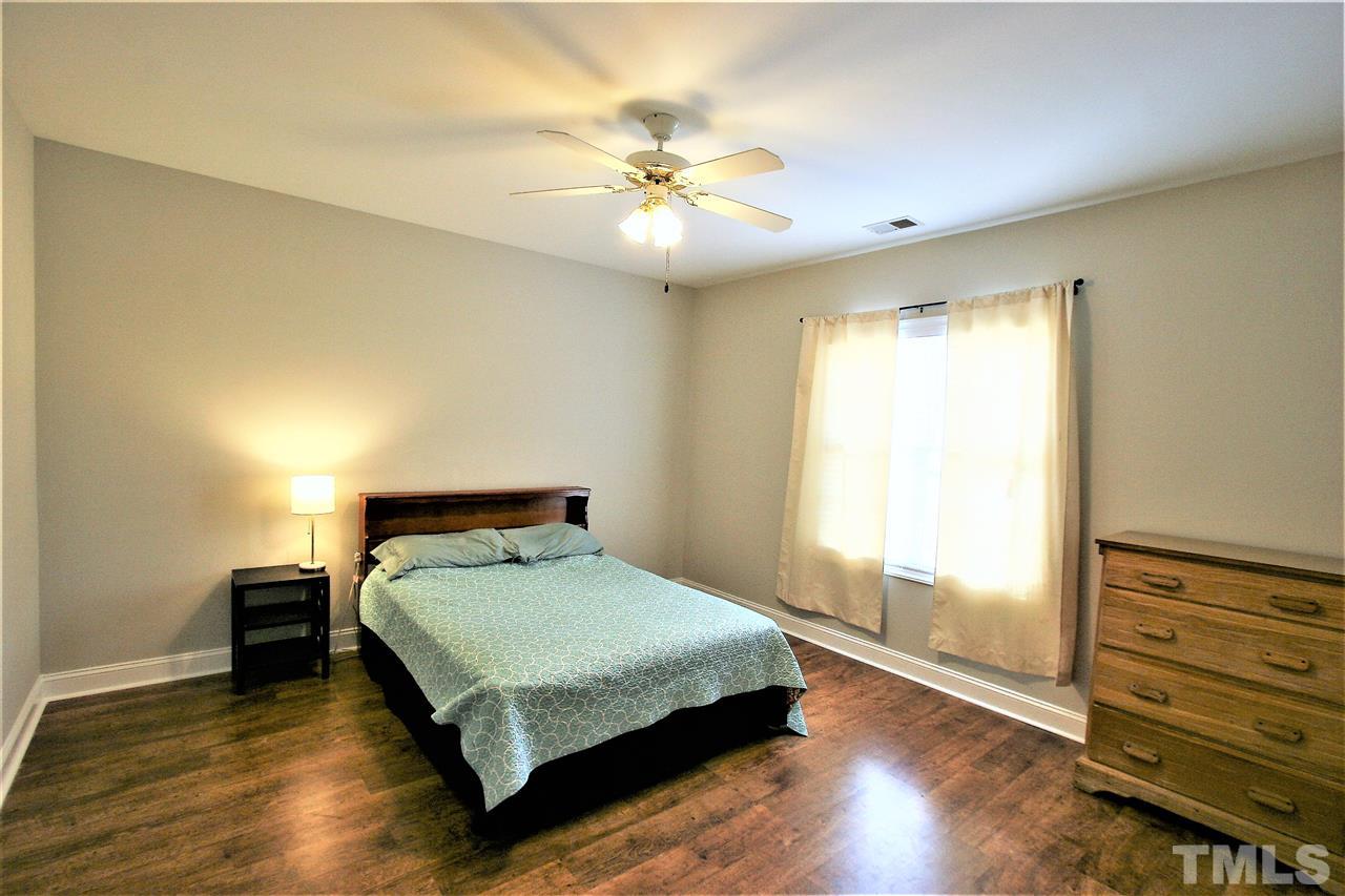 8321 Neuse Grove Lane Raleigh, NC 27616 - Photo 8 of 16 Gallery Image 8