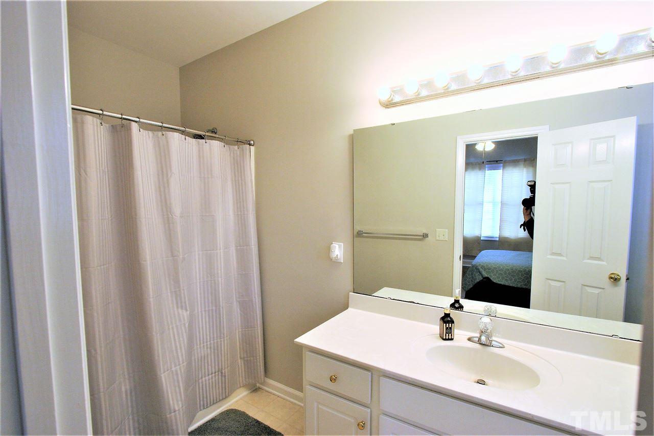 8321 Neuse Grove Lane Raleigh, NC 27616 - Photo 9 of 16 Gallery Image 9