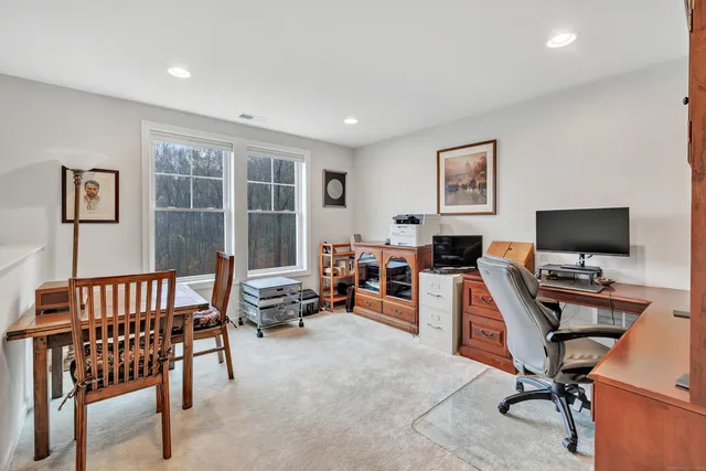 $759,900 | 930 Tillinghast Drive, Unit 930, Oxford, CT 06478