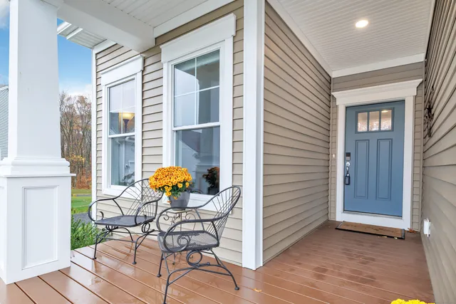 $759,900 | 930 Tillinghast Drive, Unit 930, Oxford, CT 06478