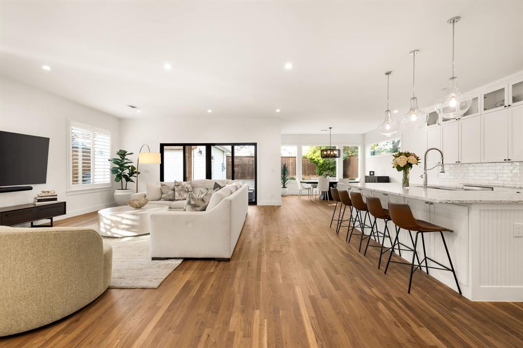 3939 Lively Lane Dallas, TX 75220 - Photo 3 of 29