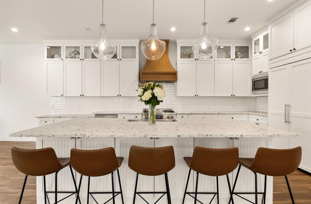 3939 Lively Lane Dallas, TX 75220 - Photo 8 of 29