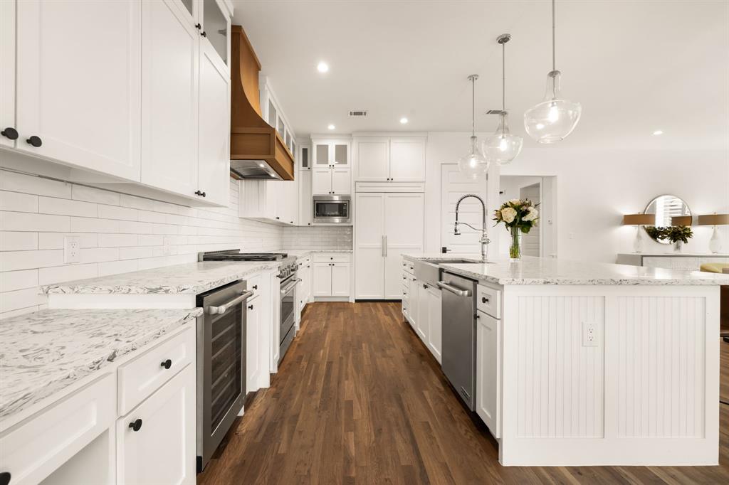 3939 Lively Lane Dallas, TX 75220 - Photo 10 of 29