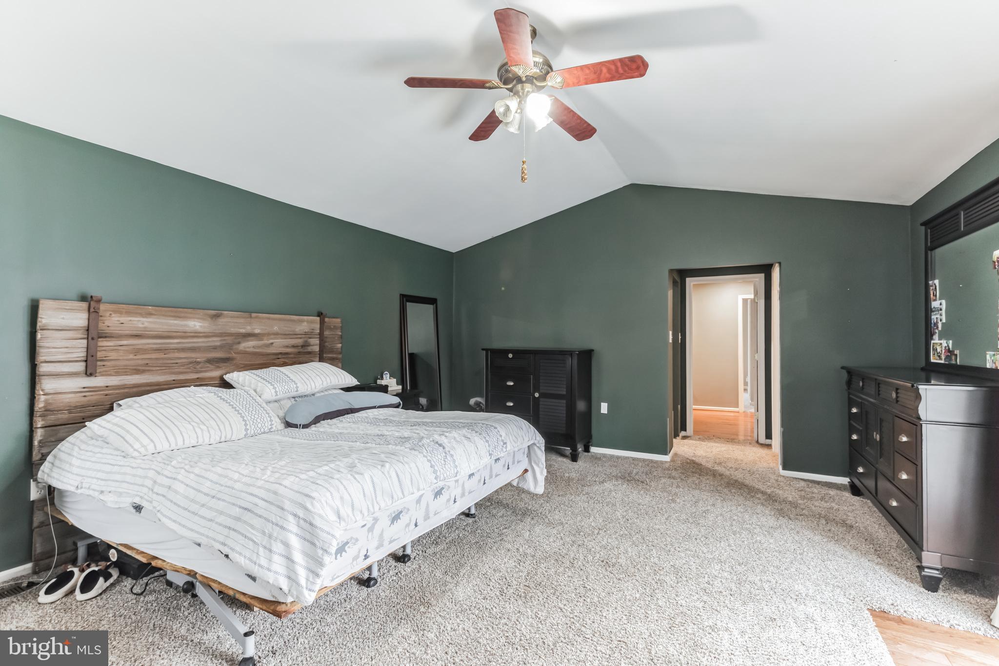1857 Dixie Line Road Newark, DE 19702 - Photo 27 of 38 Primary bedroom