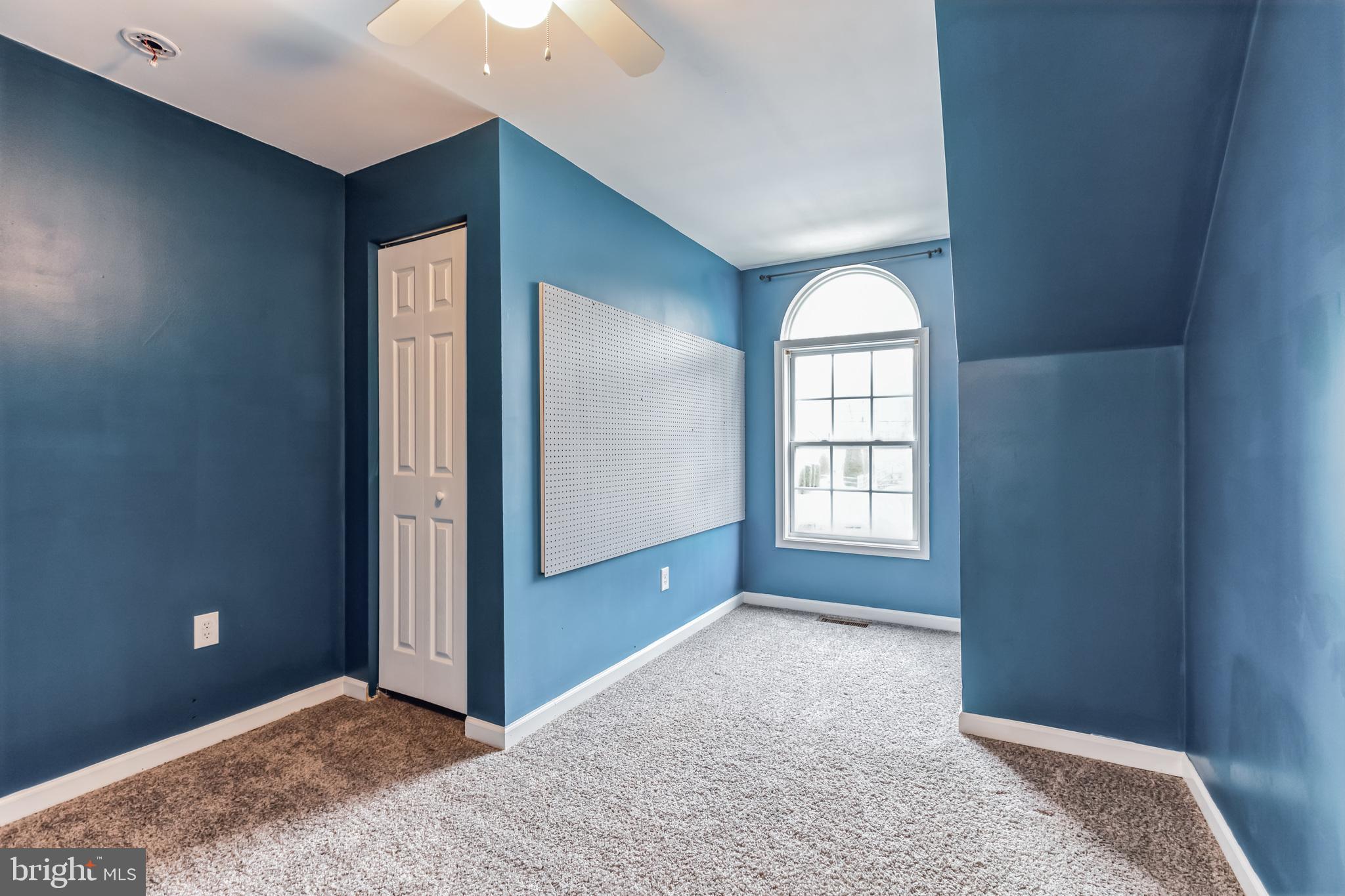 1857 Dixie Line Road Newark, DE 19702 - Photo 35 of 38 2nd floor bedroom