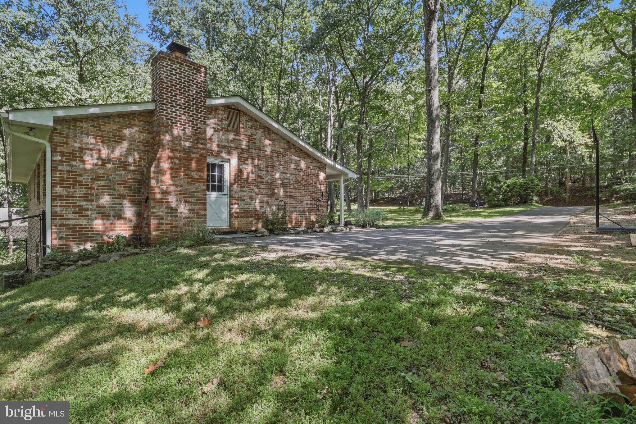 4404 Buffalo Road Mount Airy, MD 21771 - Photo 8 of 20 Large Driveway Provides Ample Parking