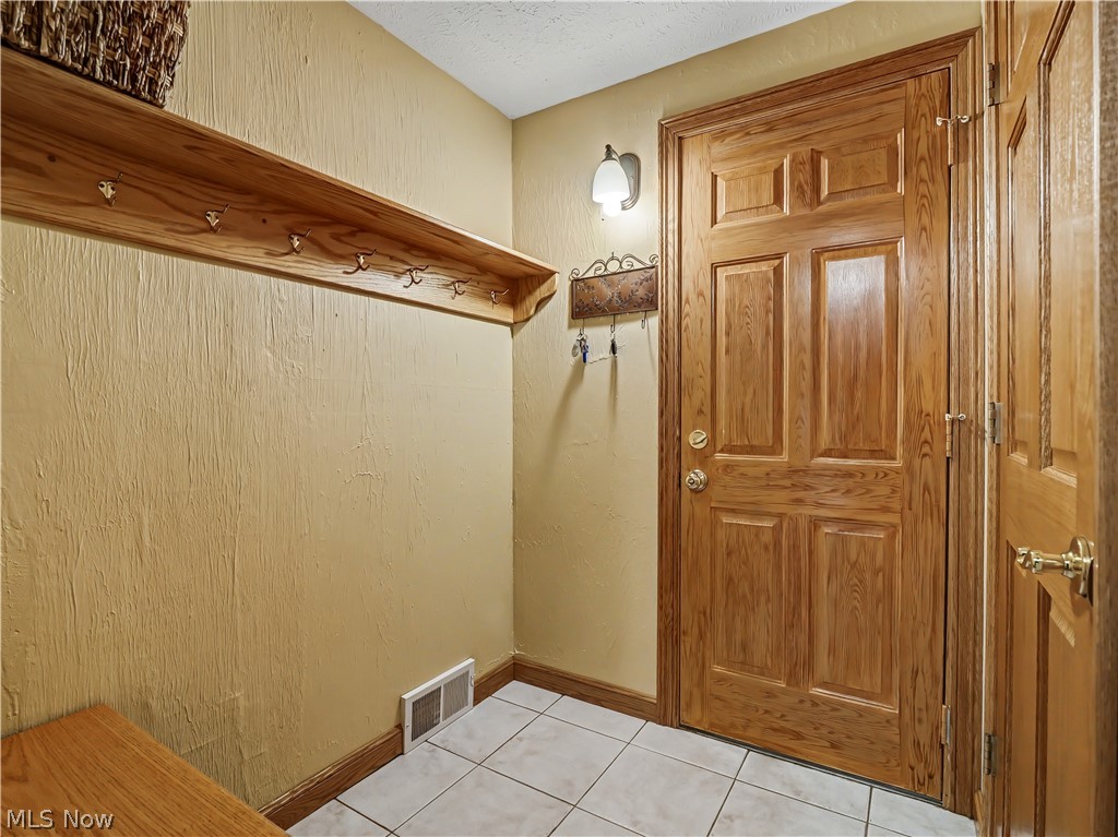 10230 Chipmunk Ridge Drive Mentor, OH 44060 - Photo 19 of 40 Gallery Image 19