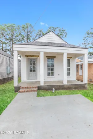 $1,595 | 330 A Jeanette Street, Lafayette, LA 70506