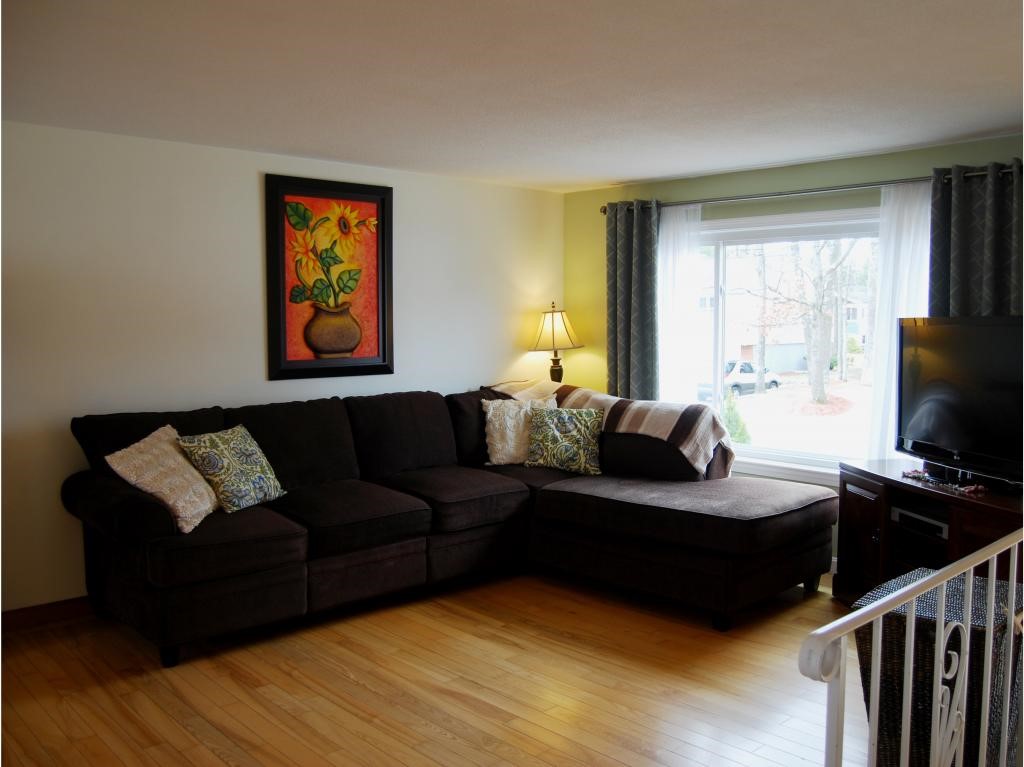 7 Wellesley Road Nashua, NH 03062 - Photo 12 of 31 Gallery Image 12