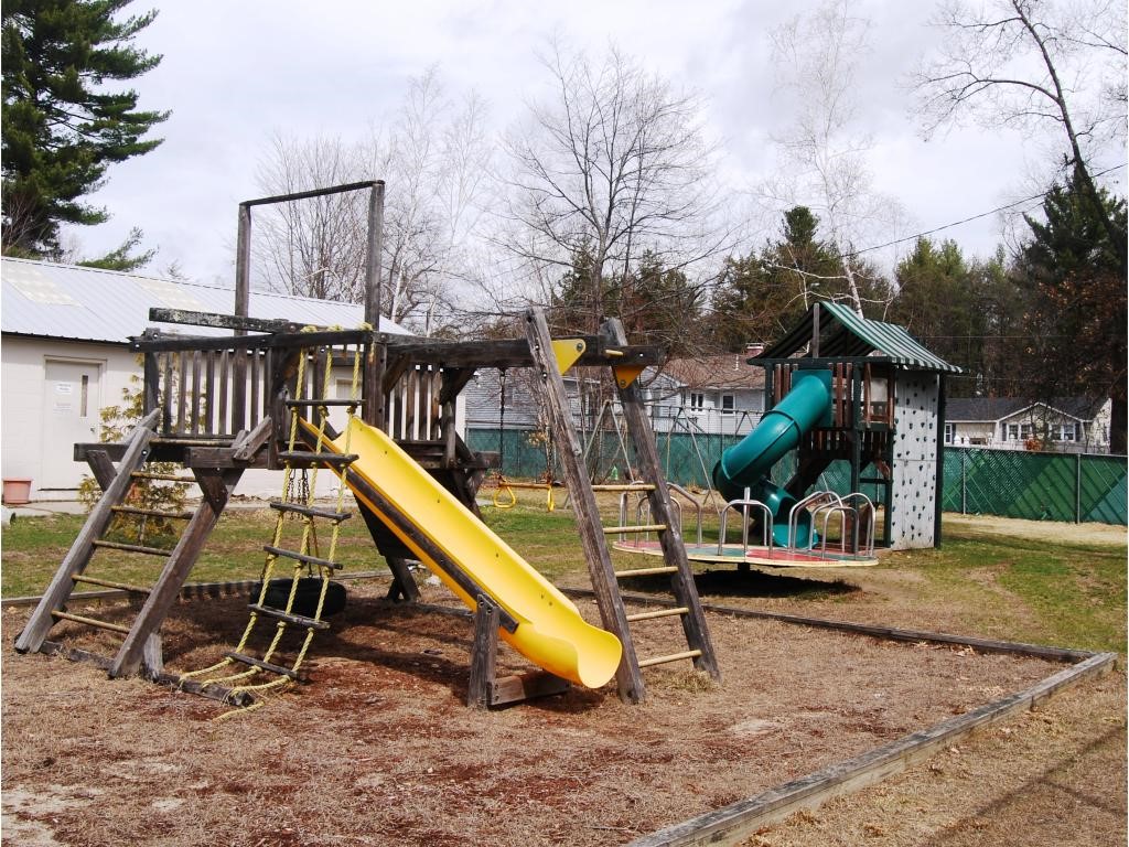 7 Wellesley Road Nashua, NH 03062 - Photo 24 of 31 Gallery Image 24