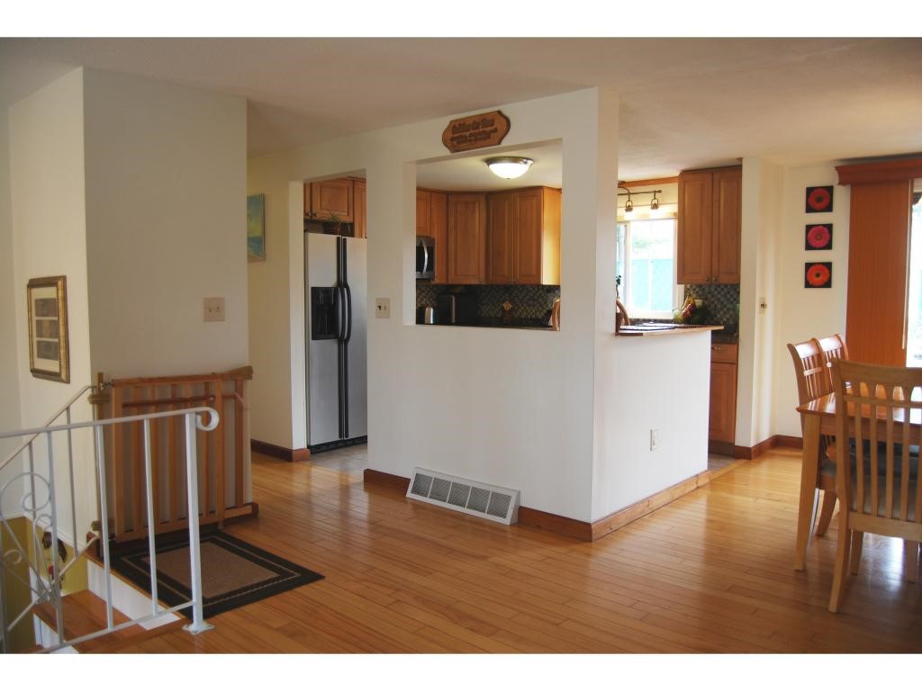 7 Wellesley Road Nashua, NH 03062 - Photo 10 of 31 Gallery Image 10