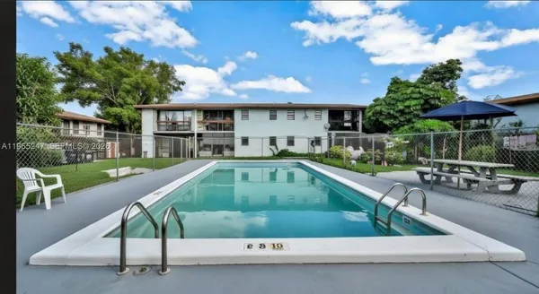 $2,200 | 6259 West 24th Avenue, Unit 1028, Hialeah, FL 33016