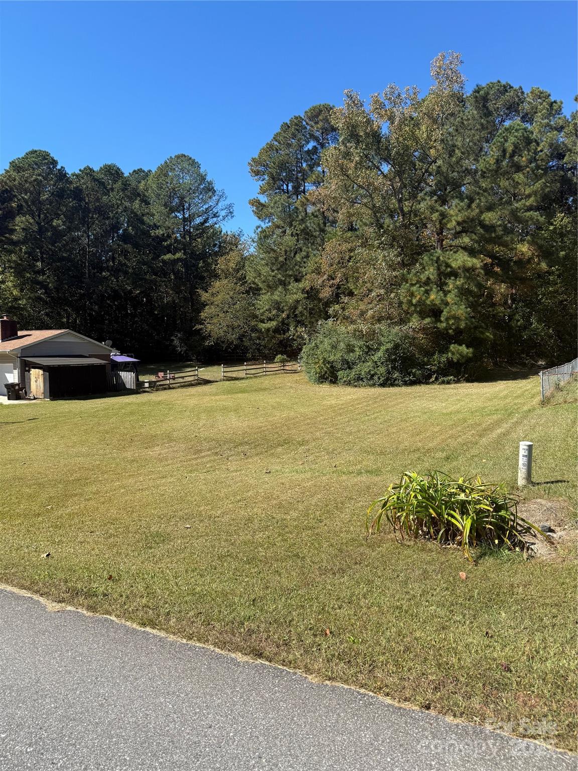 1014 Spring Drive Gastonia, NC 28052 - Photo 2 of 5