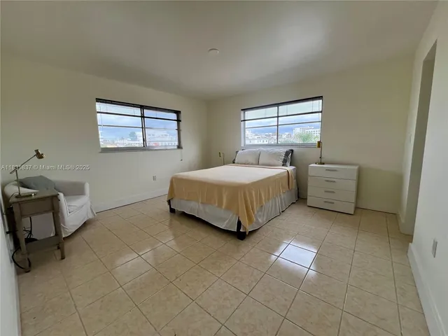 $299,900 | 1575 Euclid Avenue, Unit 505, Miami Beach, FL 33139