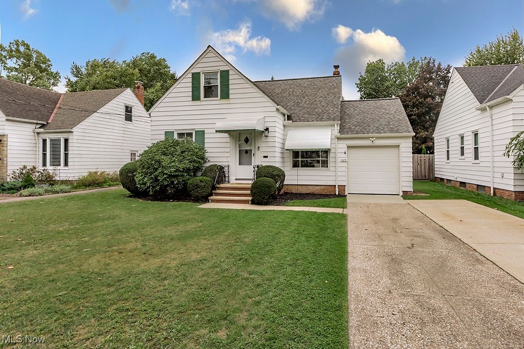 1676 Brainard Road Lyndhurst, OH 44124 - Photo 38 of 39