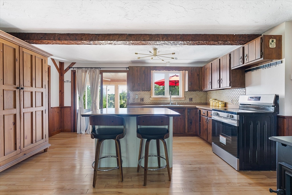 31 Dolan Road Millbury, MA 01527 - Photo 9 of 29