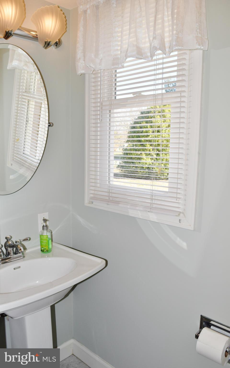 5428 Whitehall Road Cambridge, MD 21613 - Photo 12 of 28 1/2 Bath