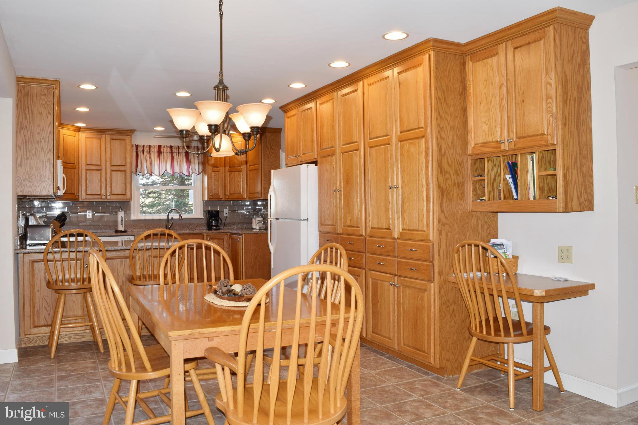 5428 Whitehall Road Cambridge, MD 21613 - Photo 5 of 28 Kitchen/dining Room Combo