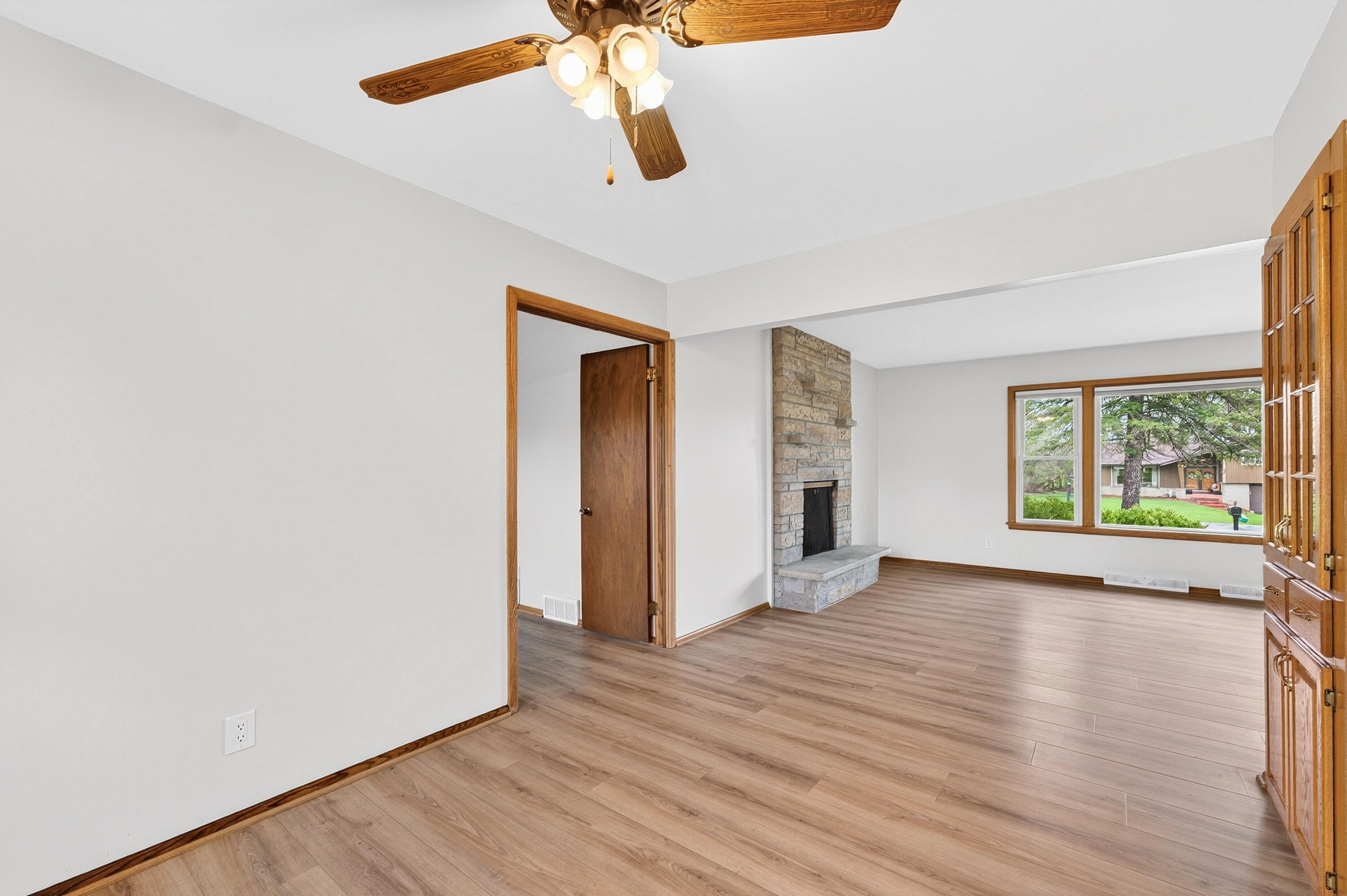 4325 North 142nd Street Brookfield, WI 53005 - Photo 8 of 37 9-print-P1295780
