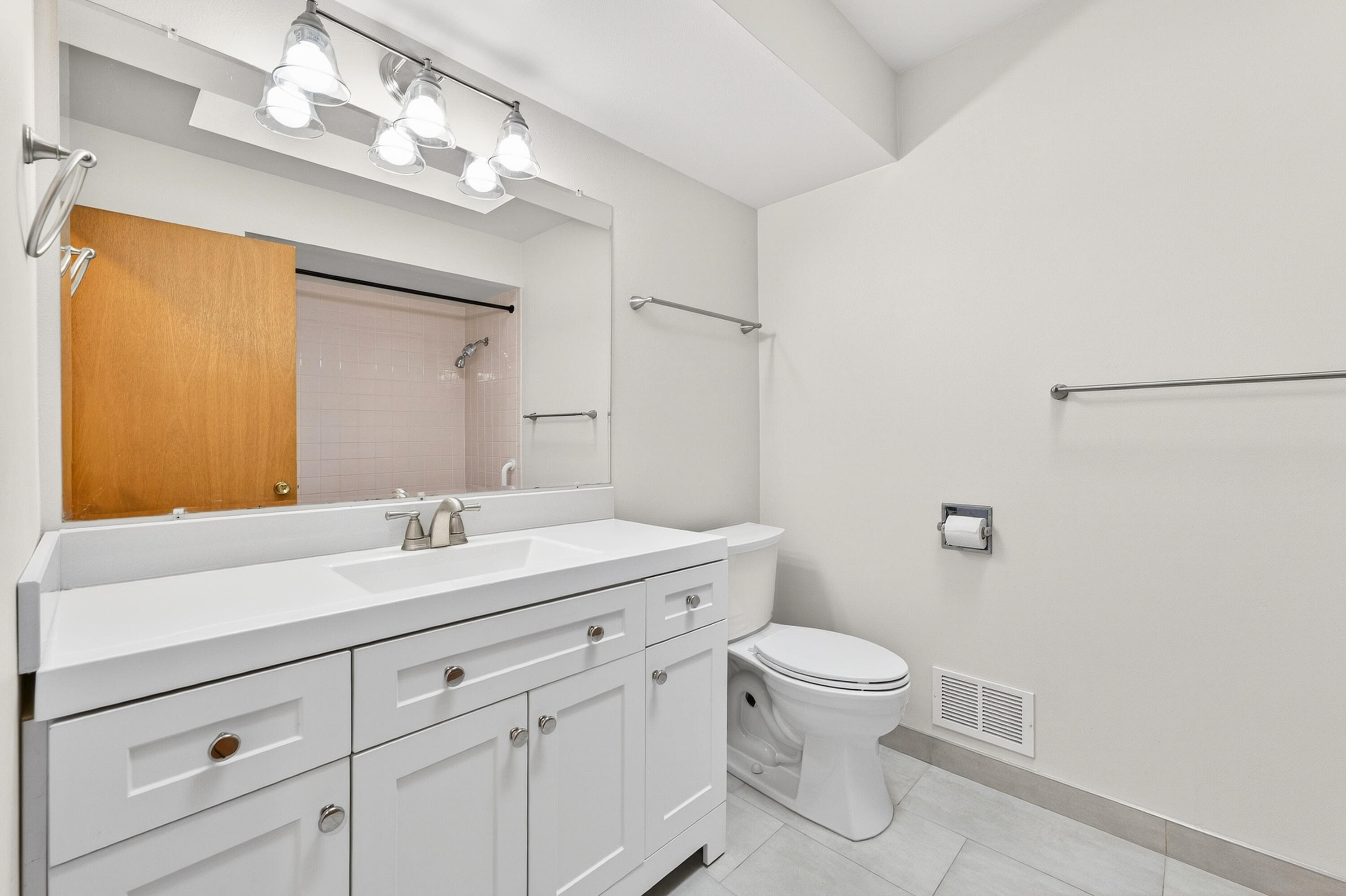 4325 North 142nd Street Brookfield, WI 53005 - Photo 20 of 37 28-print-P1295835