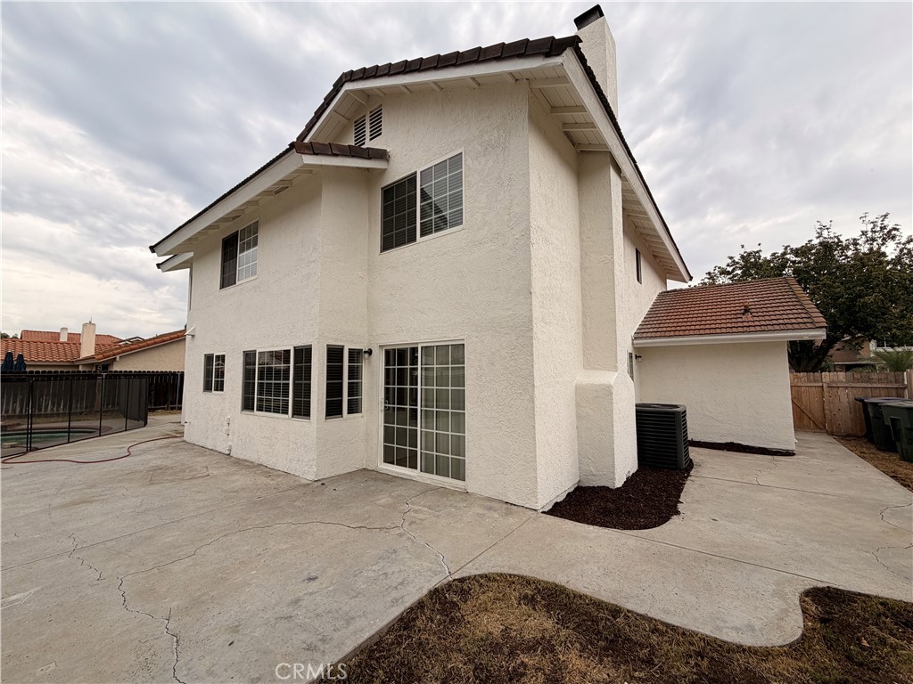 11341 Rancho La Brea Drive Riverside, CA 92505 - Photo 15 of 16 Backyard